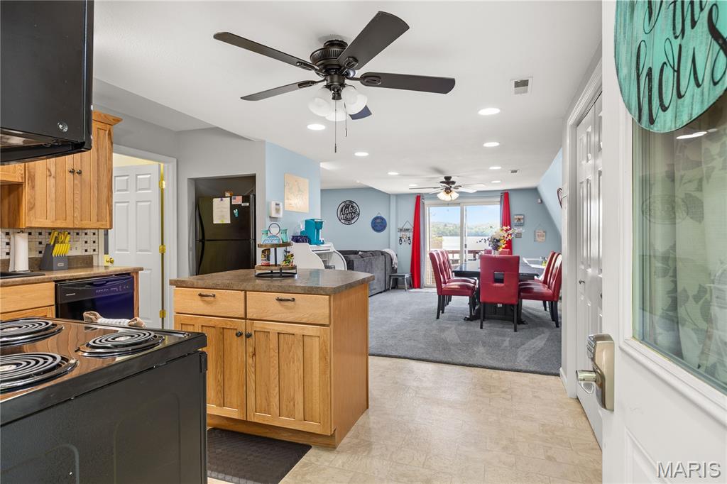 Shady Oaks Sub - Residential