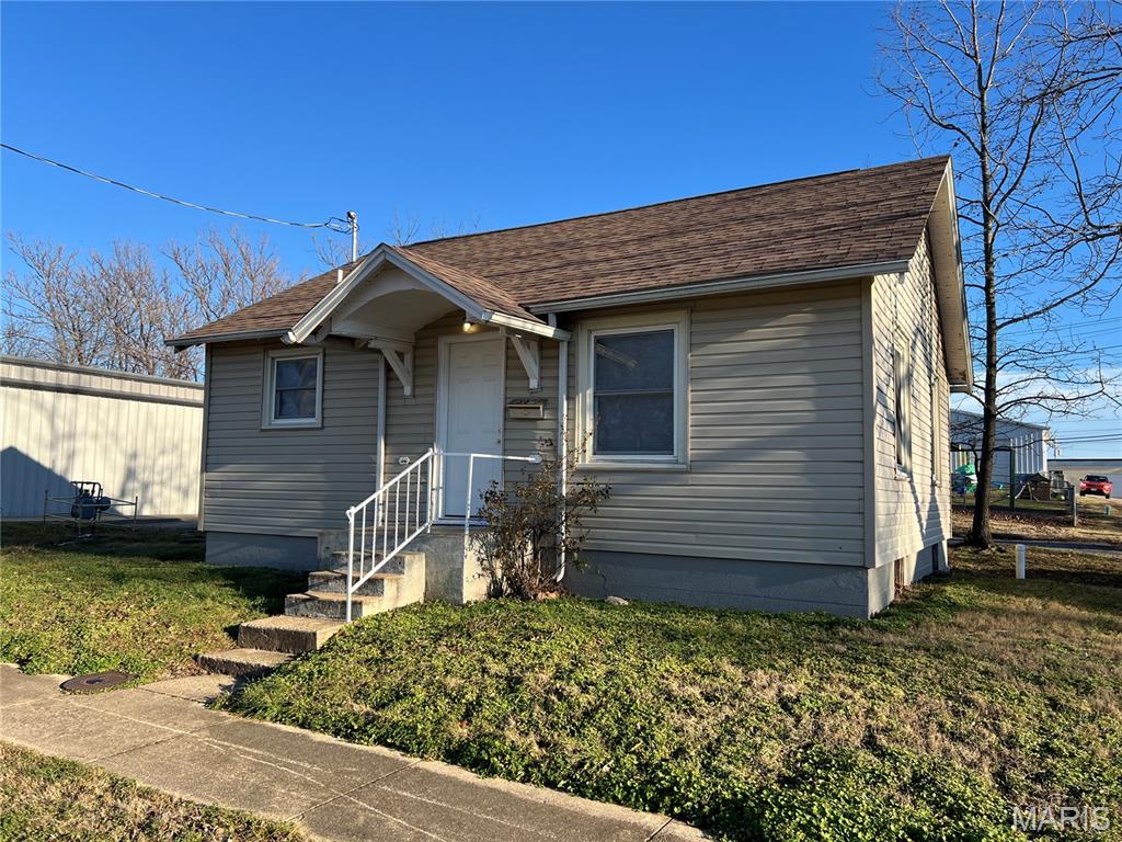 1ST R.R. BLOCK - Residential
