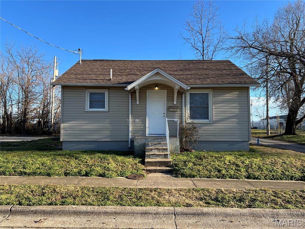 1ST R.R. BLOCK - Residential
