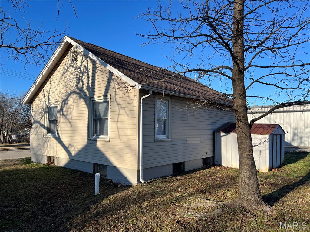 1ST R.R. BLOCK - Residential