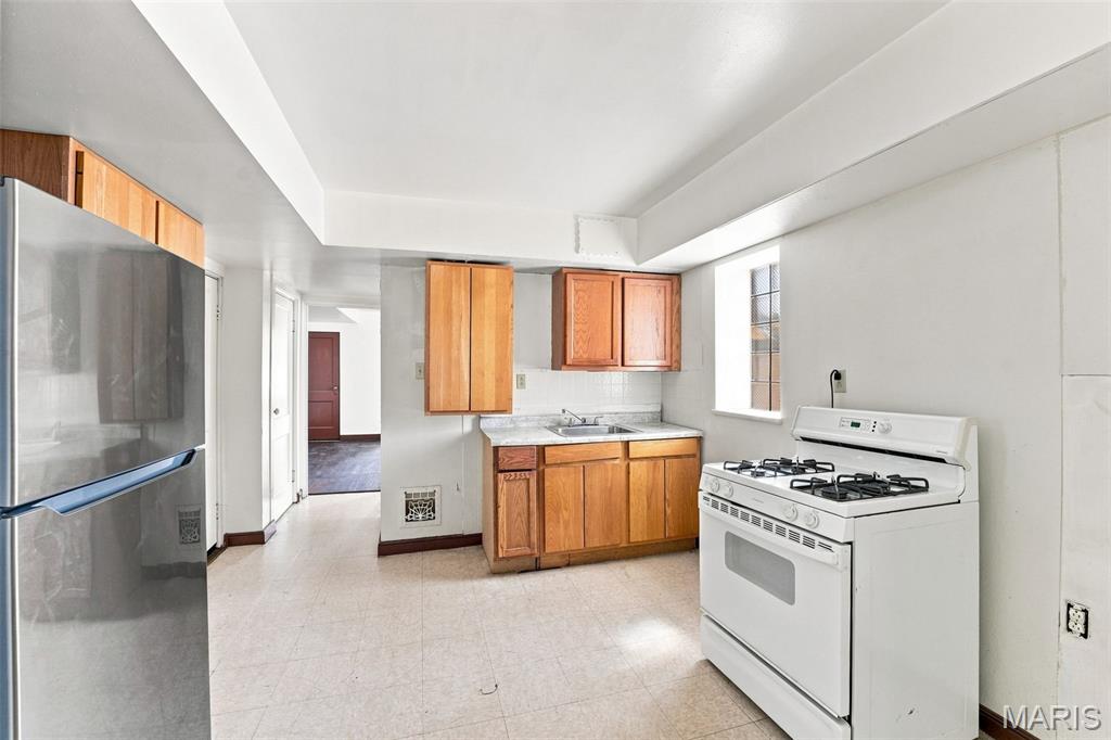 St Louis - Residential Income