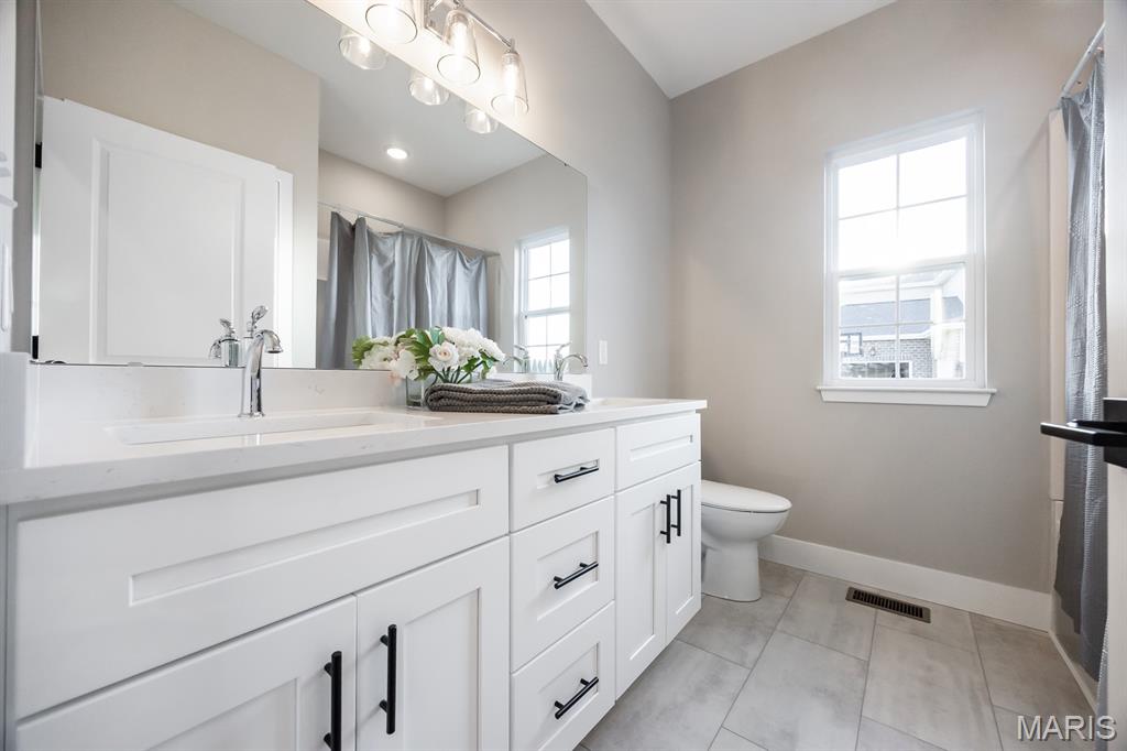 Greystone Manor - Residential