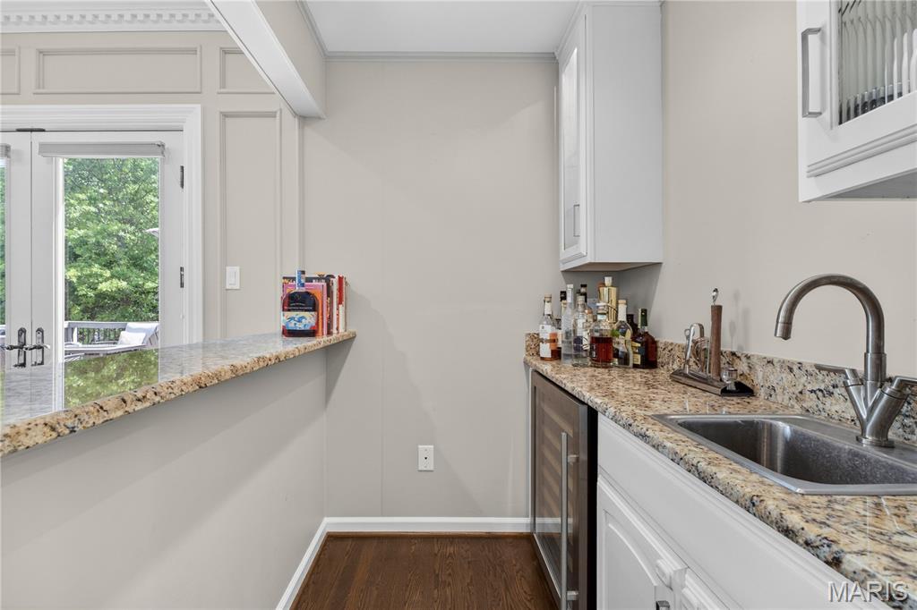 The Seasons At Schoettler 2 - Residential