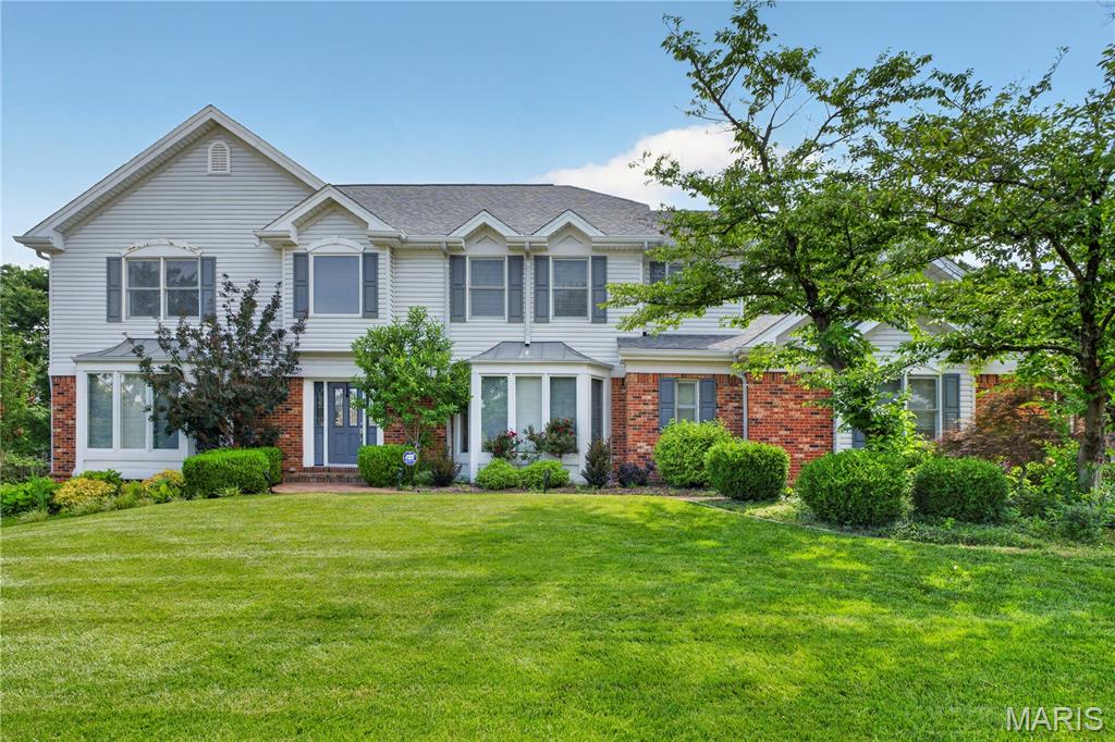 The Seasons At Schoettler 2 - Residential