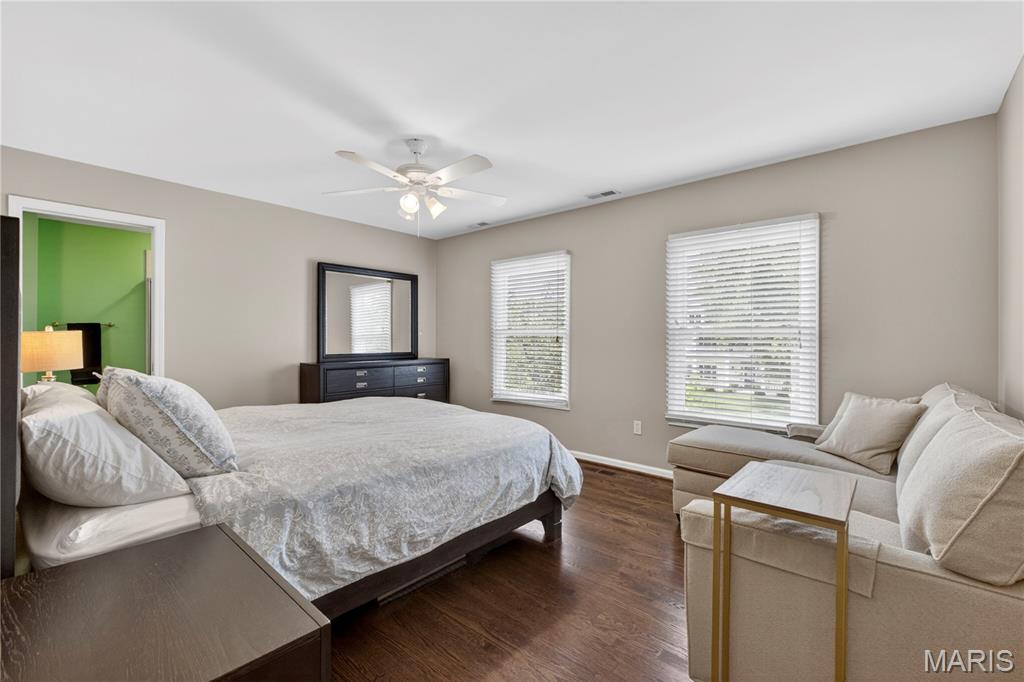 The Seasons At Schoettler 2 - Residential