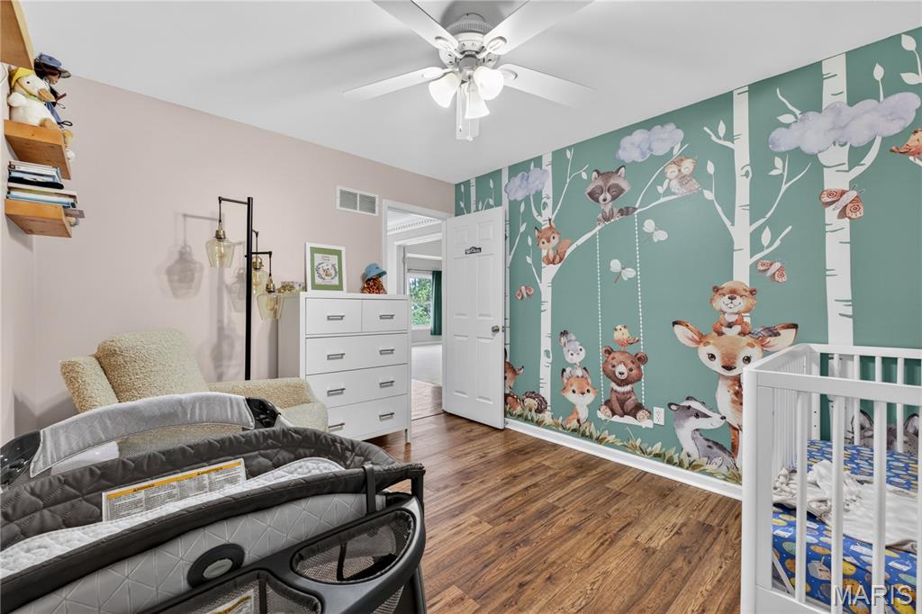 The Seasons At Schoettler 2 - Residential