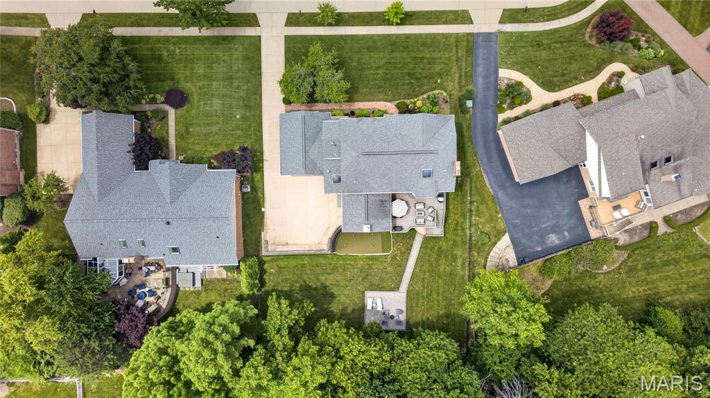 The Seasons At Schoettler 2 - Residential