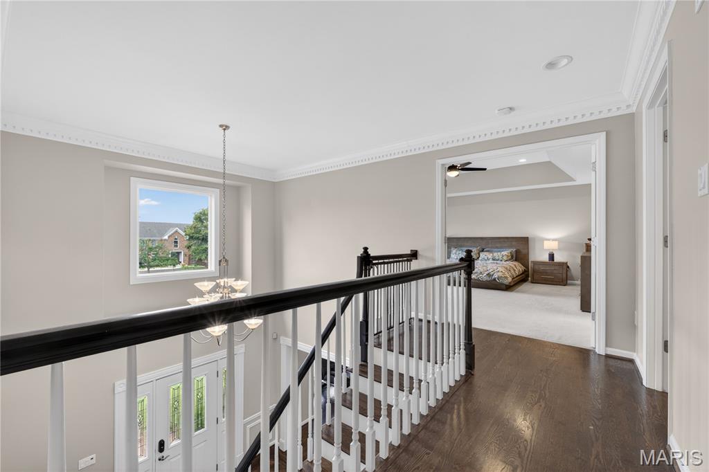 The Seasons At Schoettler 2 - Residential