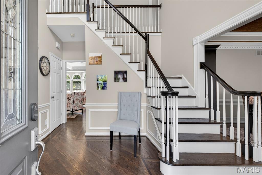 The Seasons At Schoettler 2 - Residential