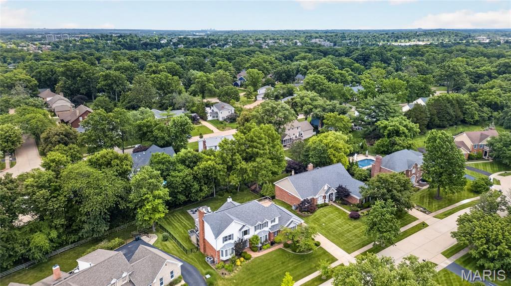 The Seasons At Schoettler 2 - Residential