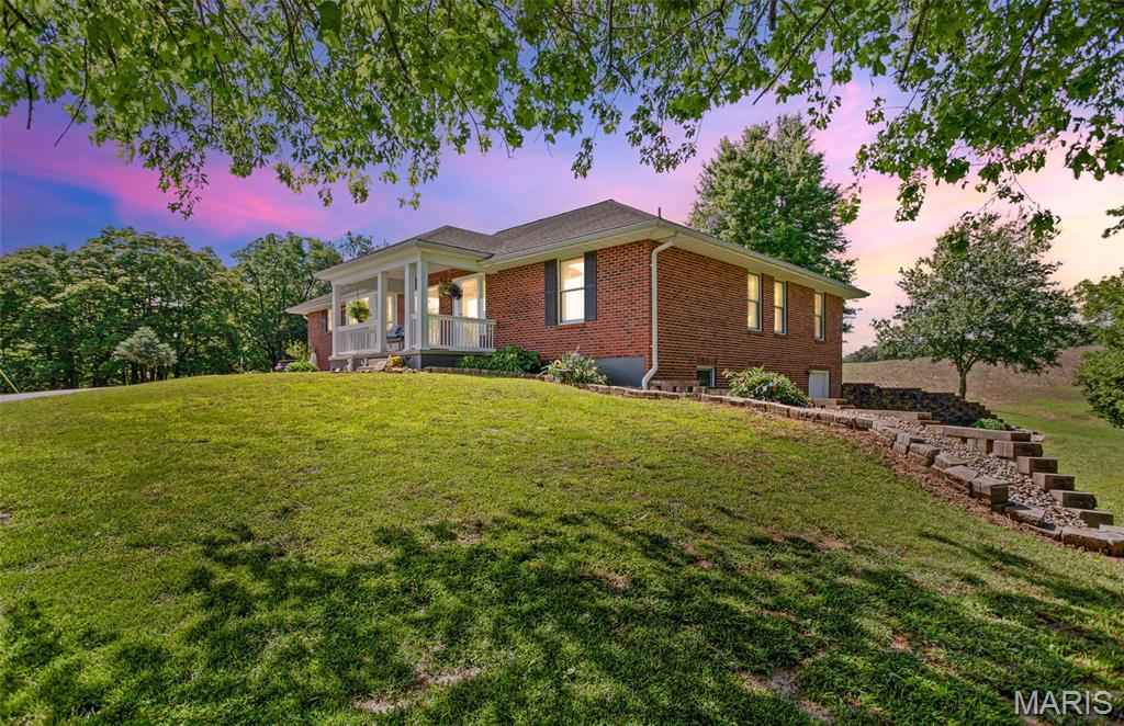 If you are looking for country living, come see this 2,200sq ft brick home with 3 bedrooms, 4 baths, and lots of updates! Home is situated on 2.9 acres +/- and offers alot of room to enjoy the outdoors. Updates include new appliances, garage doors, some new Anderson windows, and a professionally painted interior.
