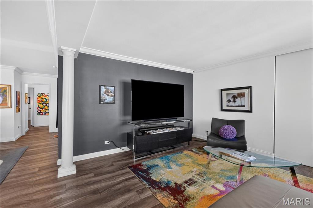 Executive House - Residential