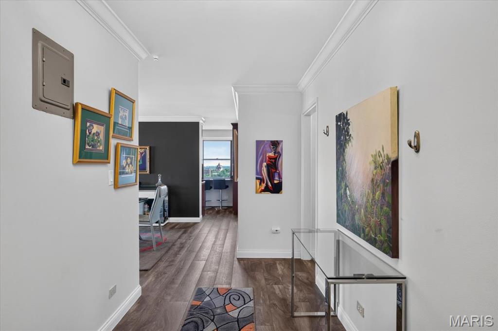 Executive House - Residential
