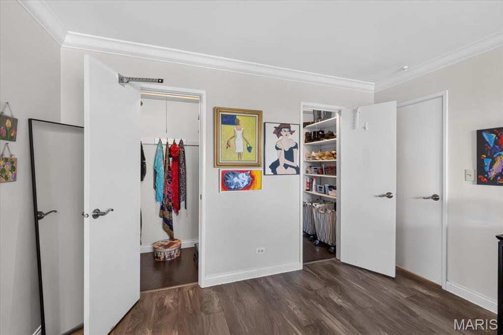 Executive House - Residential