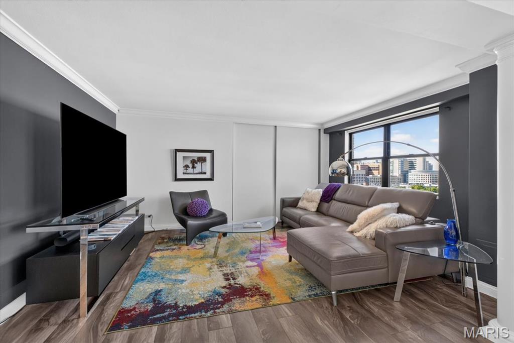 Executive House - Residential