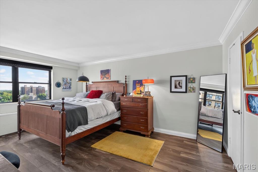 Executive House - Residential