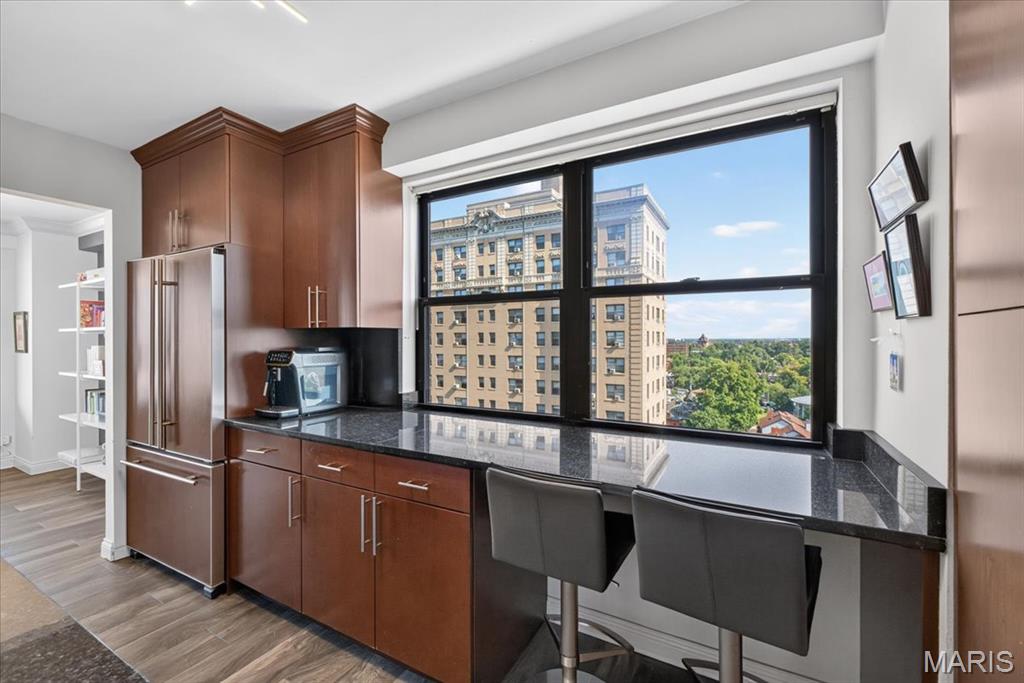 Executive House - Residential
