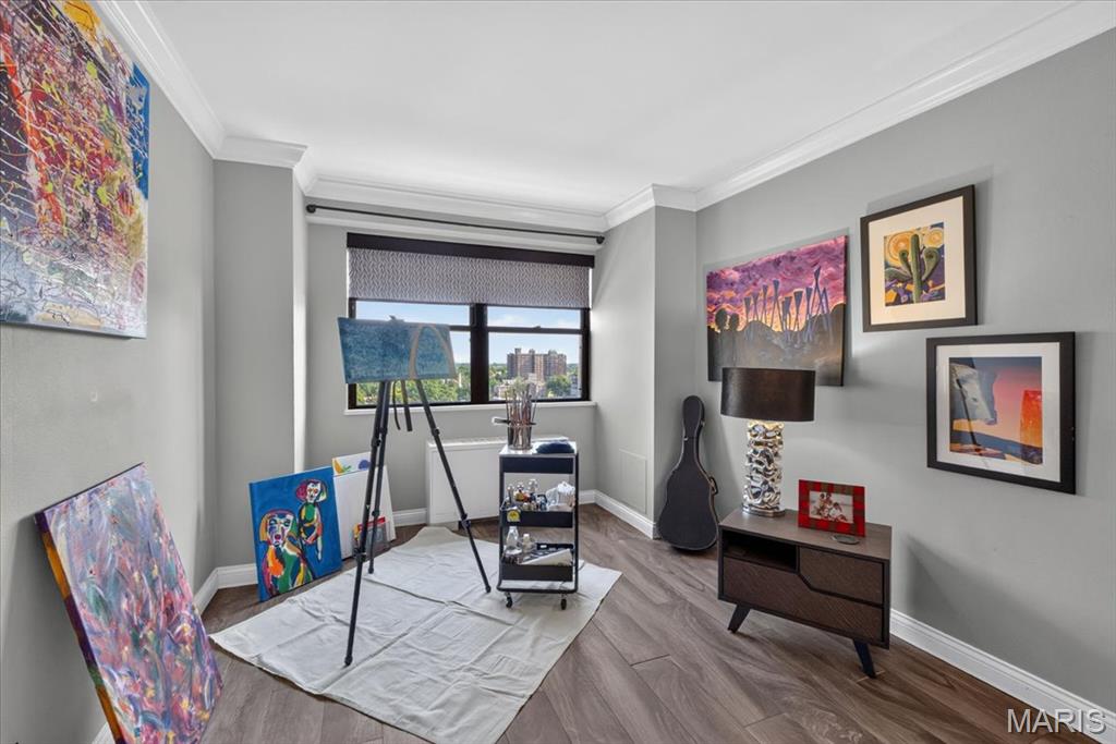Executive House - Residential