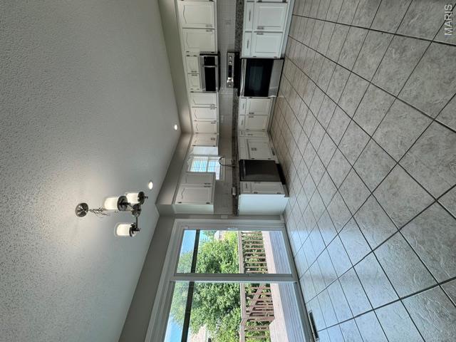 HIGHWAY H DEVNO 11 - Residential