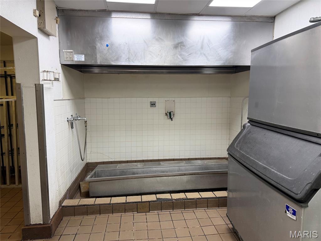 Court I - Commercial Sale