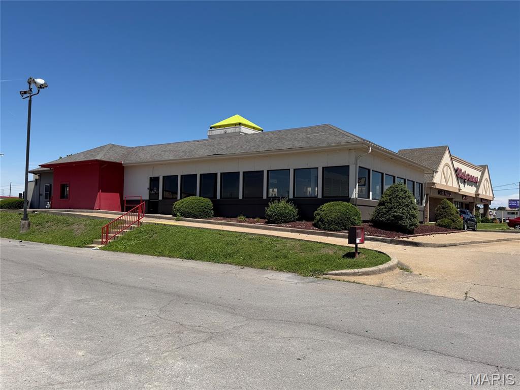 Court I - Commercial Sale