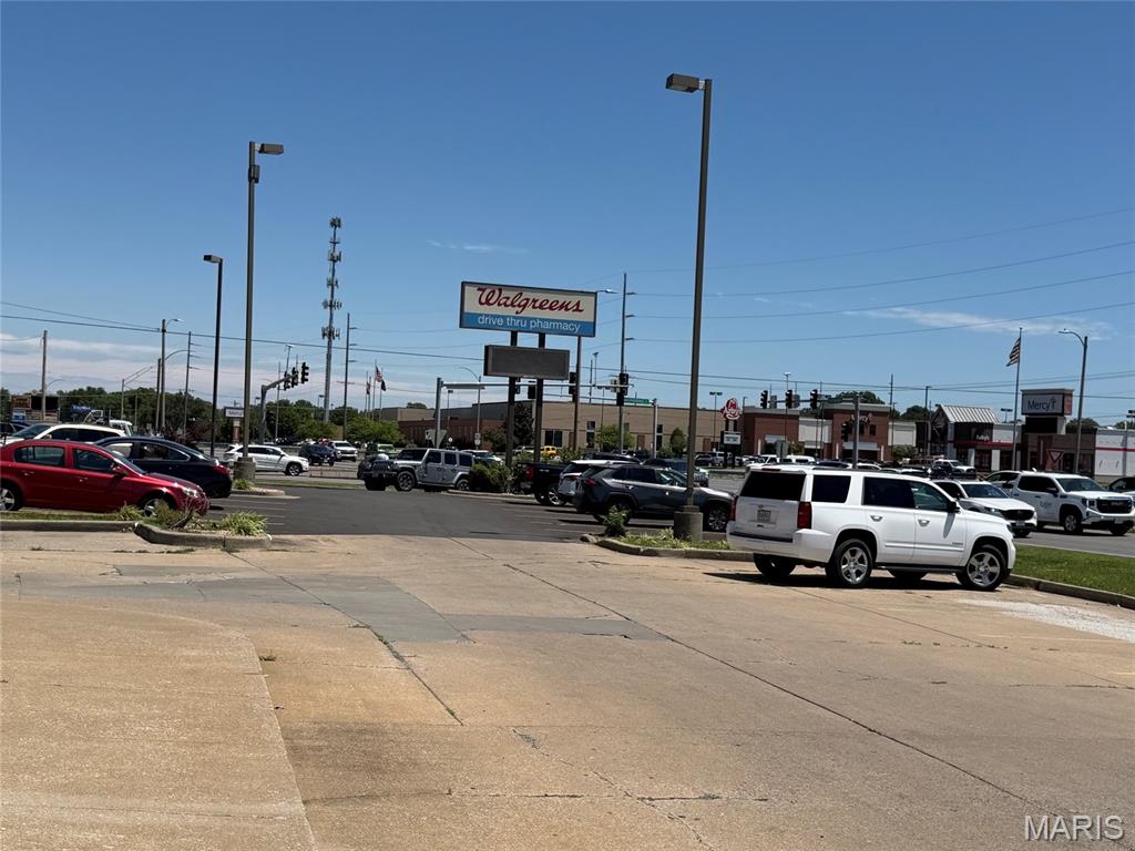 Court I - Commercial Sale