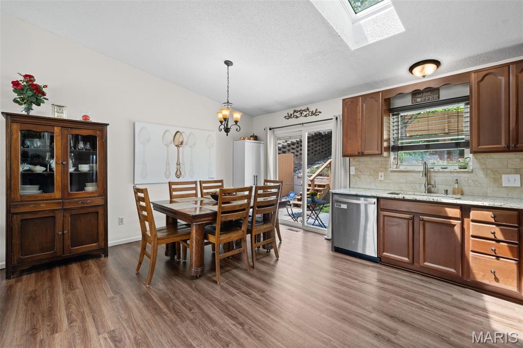 Country Cottage Estates - Residential