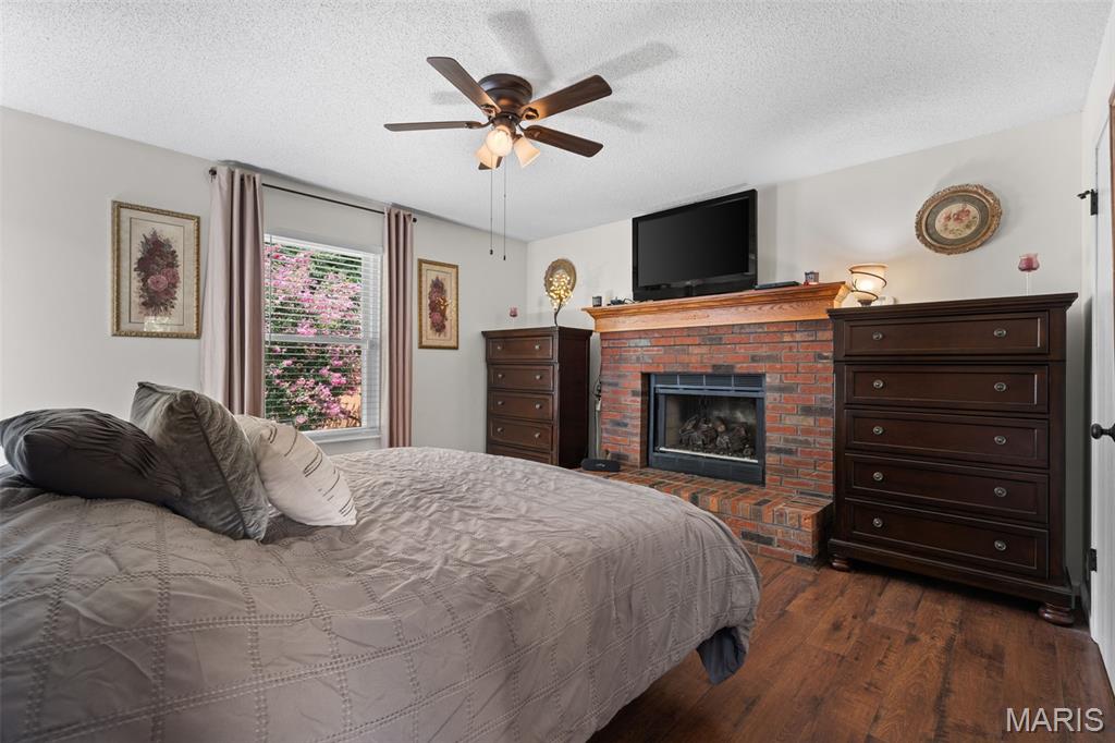 Country Cottage Estates - Residential