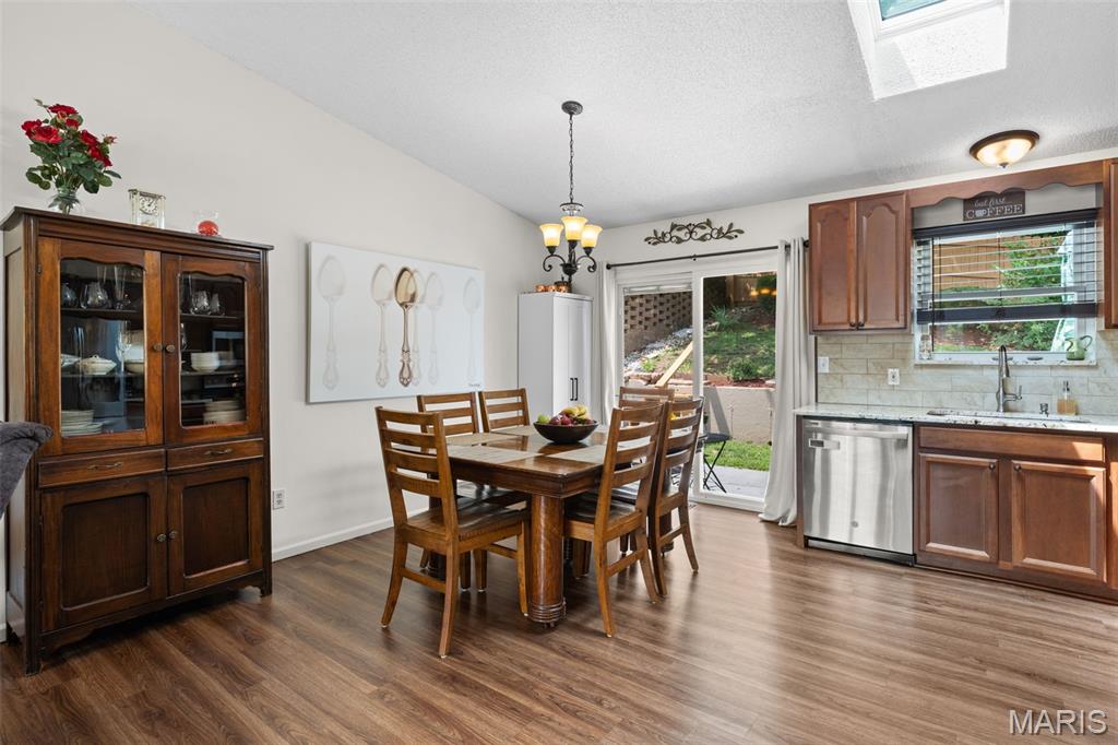 Country Cottage Estates - Residential