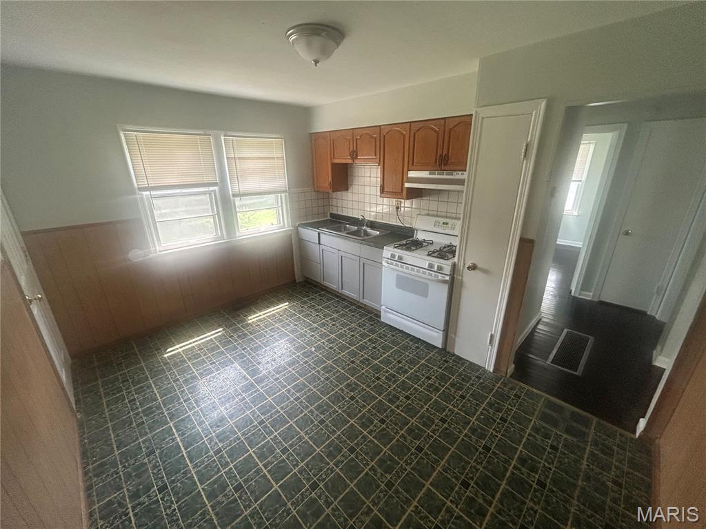 Belle Mead Place - Residential