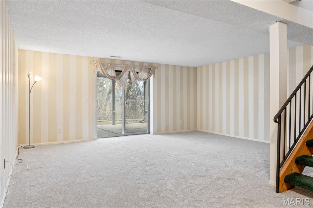 Country Lane Woods Ii 5 - Residential