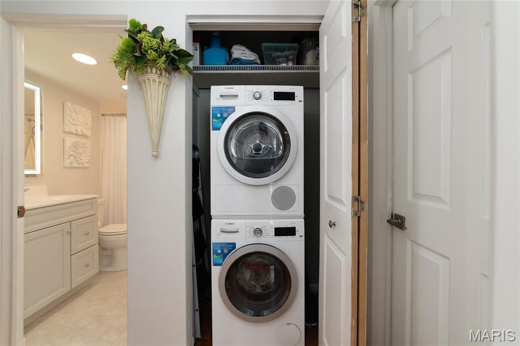 Willow Brook Condo - Residential