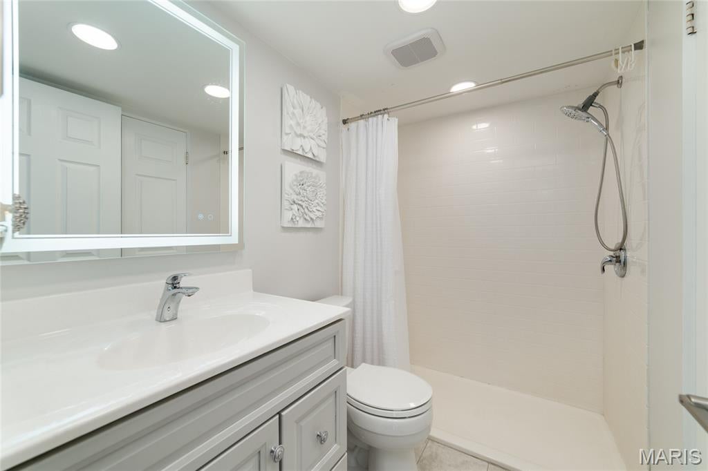 Willow Brook Condo - Residential