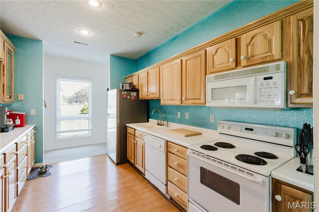 S14 T3S R3W LOT #42 2ND SUB - Residential