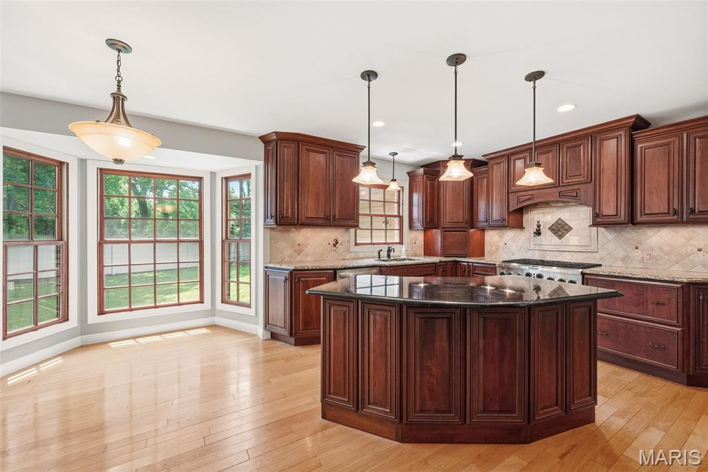 Ladue Trails Sec Of The Village Of - Residential