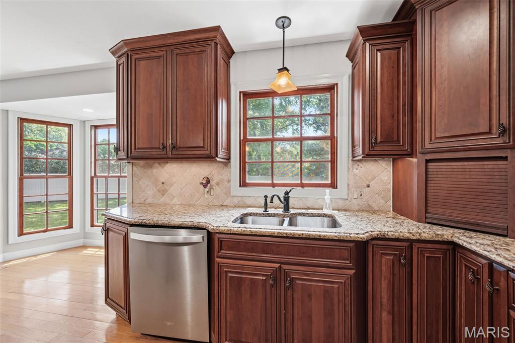 Ladue Trails Sec Of The Village Of - Residential