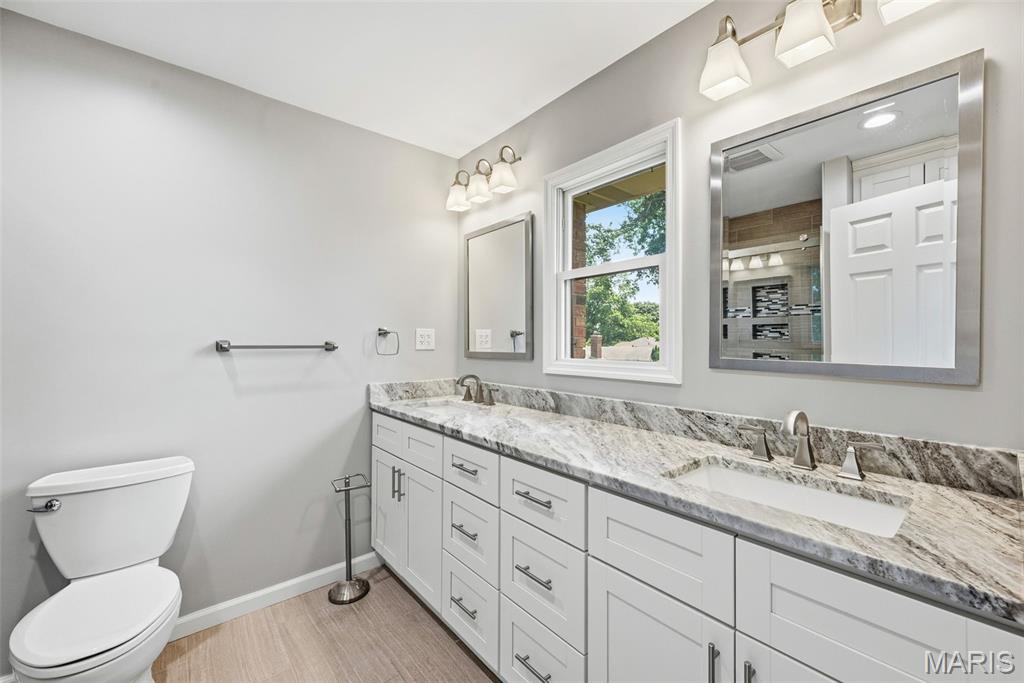 Ladue Trails Sec Of The Village Of - Residential