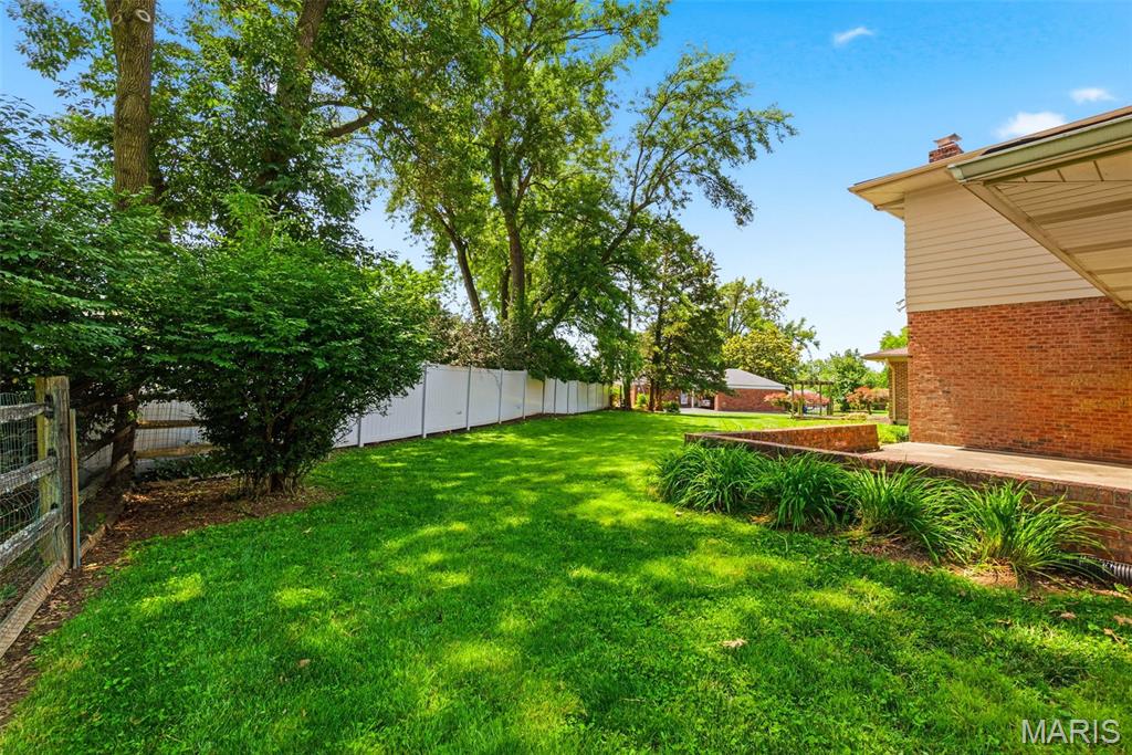 Ladue Trails Sec Of The Village Of - Residential
