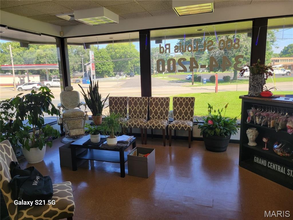 Long Heights - Commercial Sale