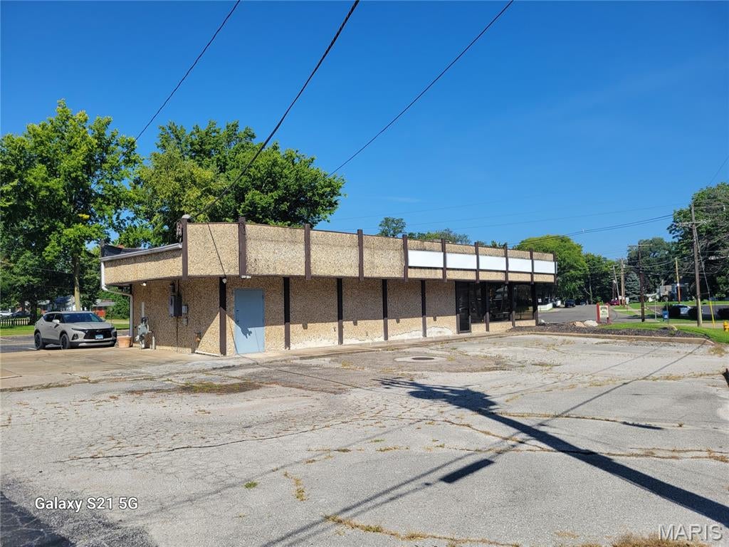 Long Heights - Commercial Sale