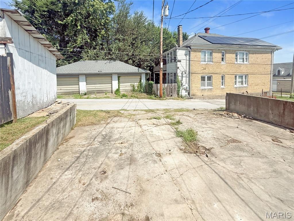 Hannibal Original Town - Residential Income