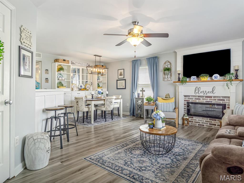 Carlyle Lndg/Fountain Place Ad - Residential