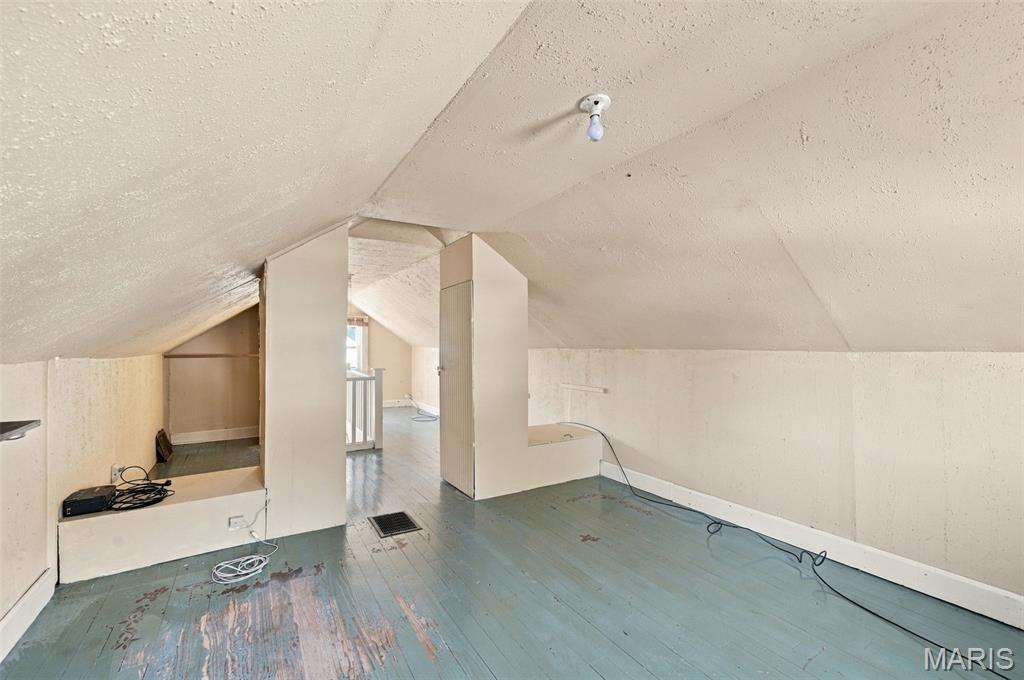 City/Stcharles - Residential