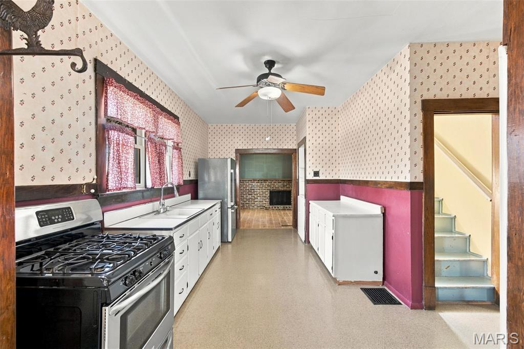 City/Stcharles - Residential