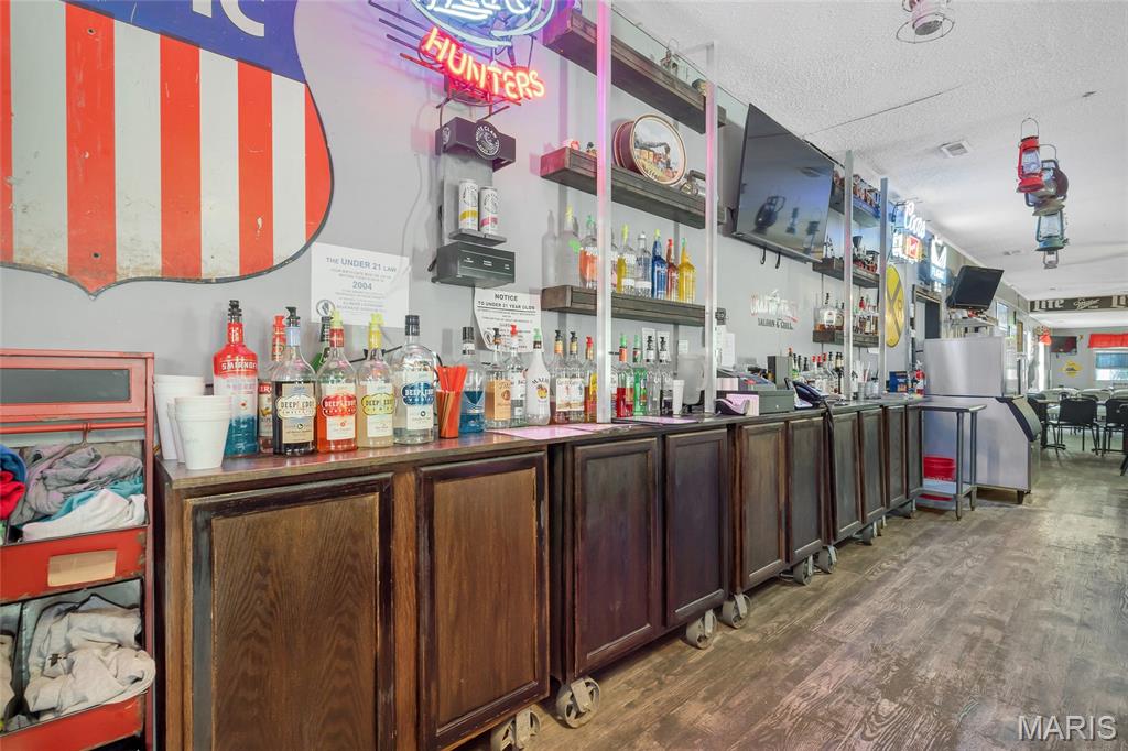 Old Town - Commercial Sale