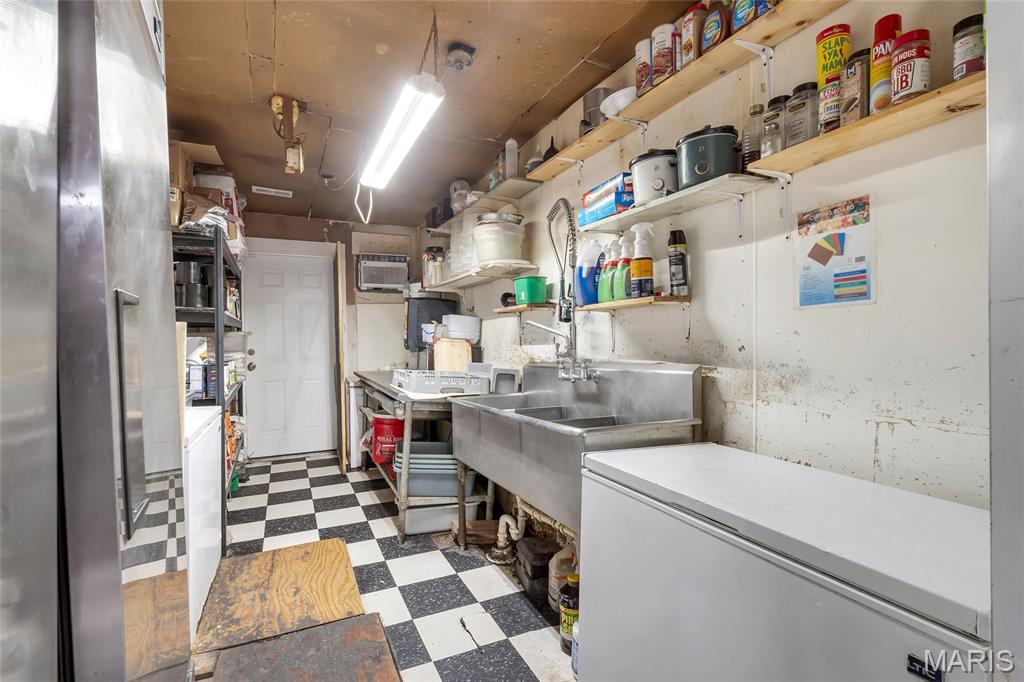 Old Town - Commercial Sale