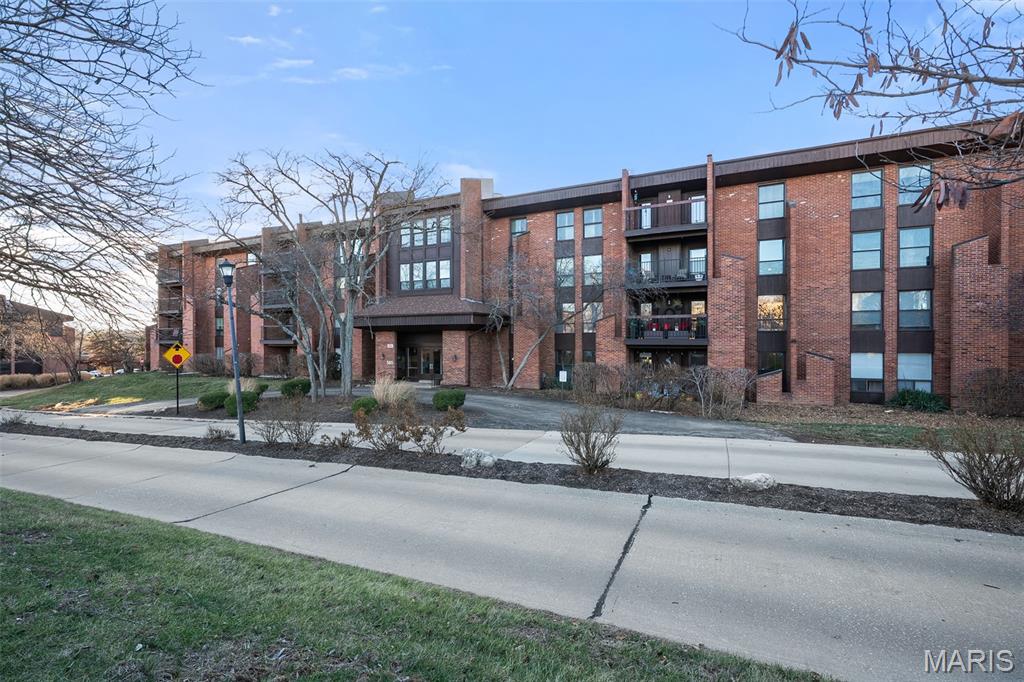 Coeur De Royale Condo Ph Iii - Residential