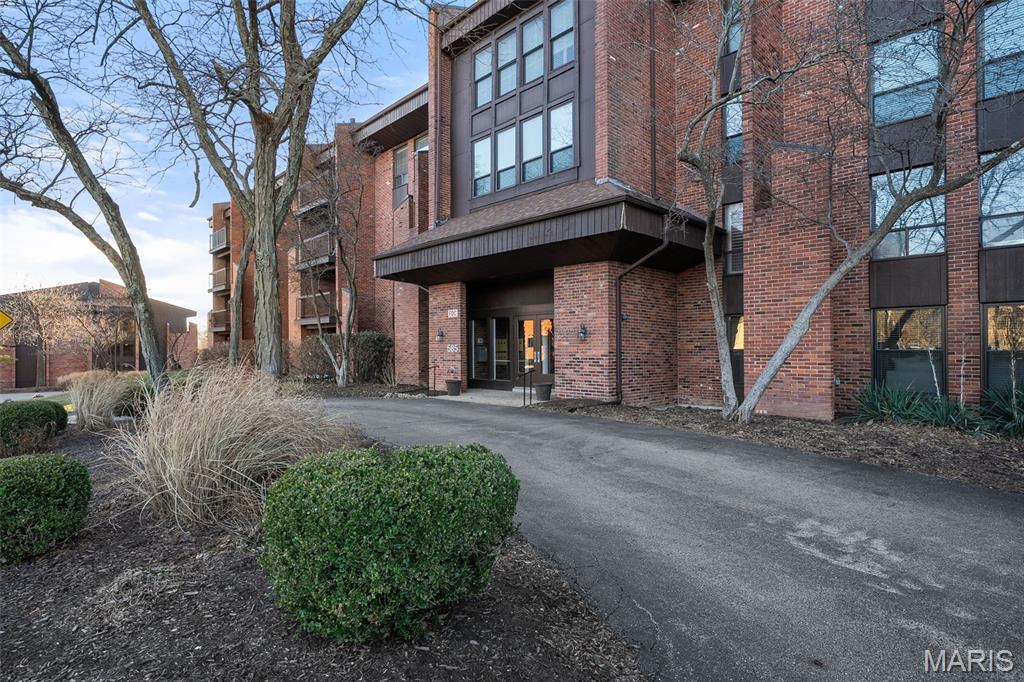 Coeur De Royale Condo Ph Iii - Residential