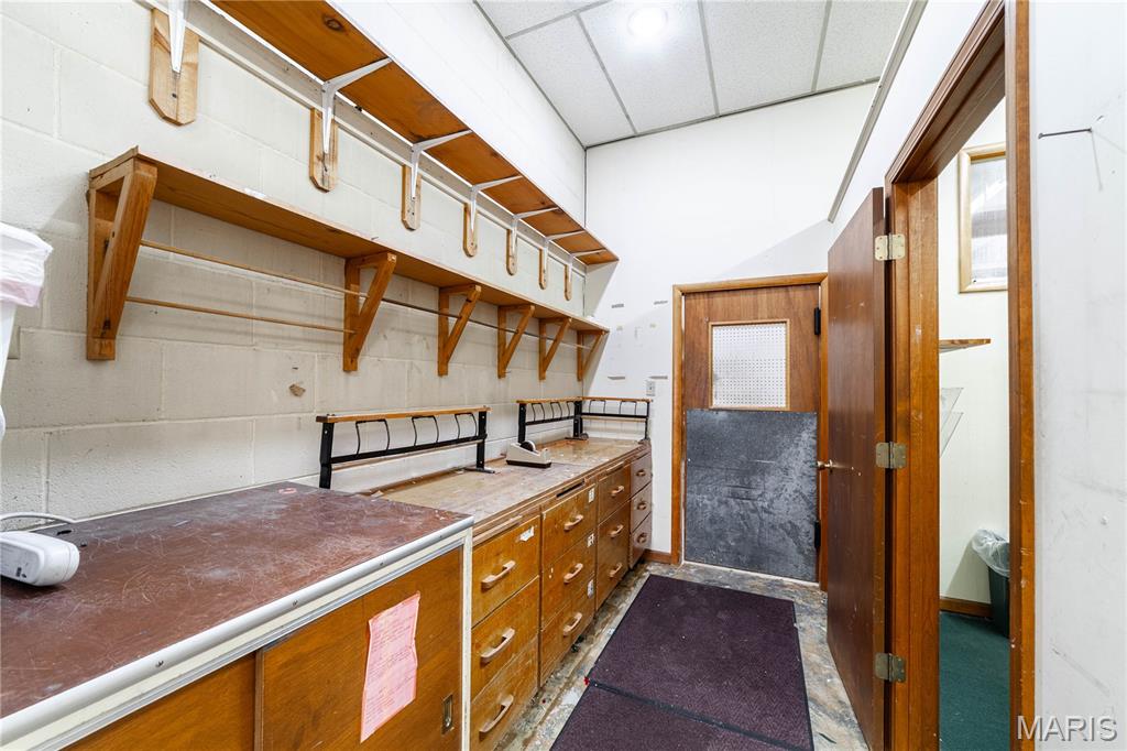 Moberly - Commercial Sale