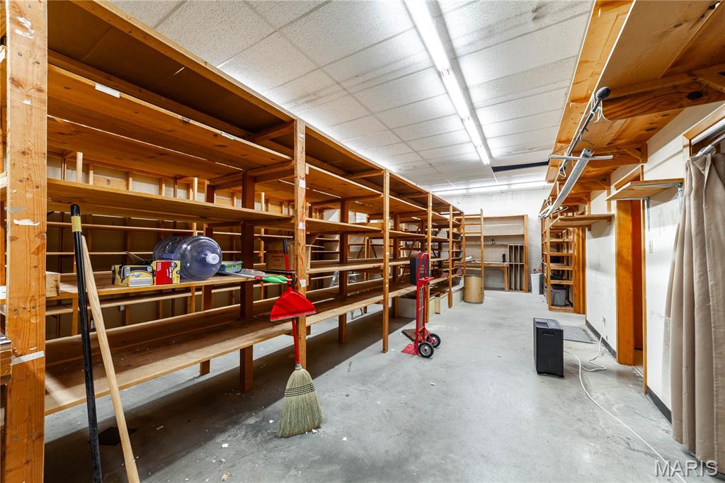Moberly - Commercial Sale